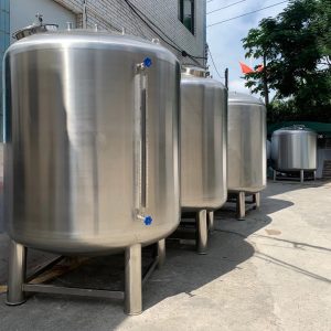 Stainless steel water tank