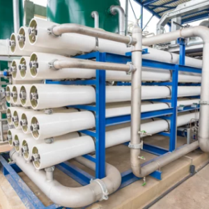 Reverse osmosis desalination machine